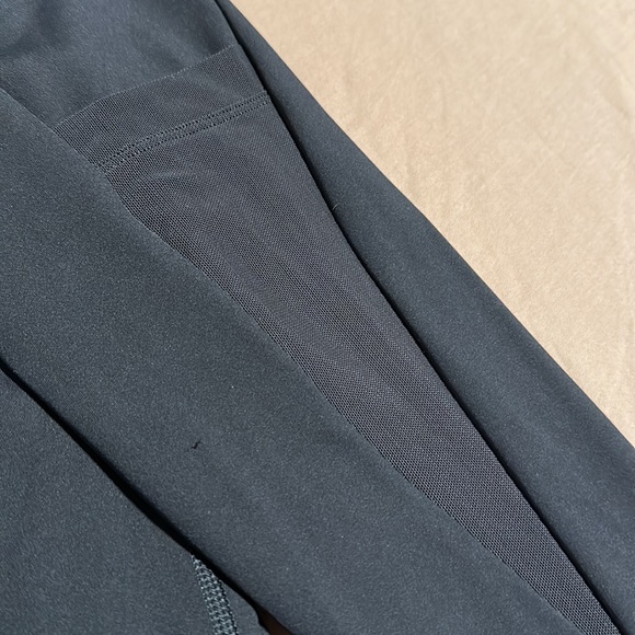 Gymshark Venture black legging - Picture 6 of 7